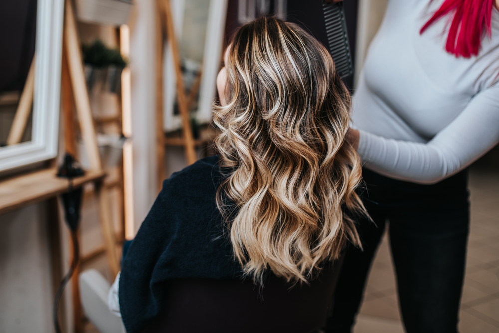 Beautiful,Hairstyle,Of,Young,Woman,After,Dyeing,Hair,And,Making